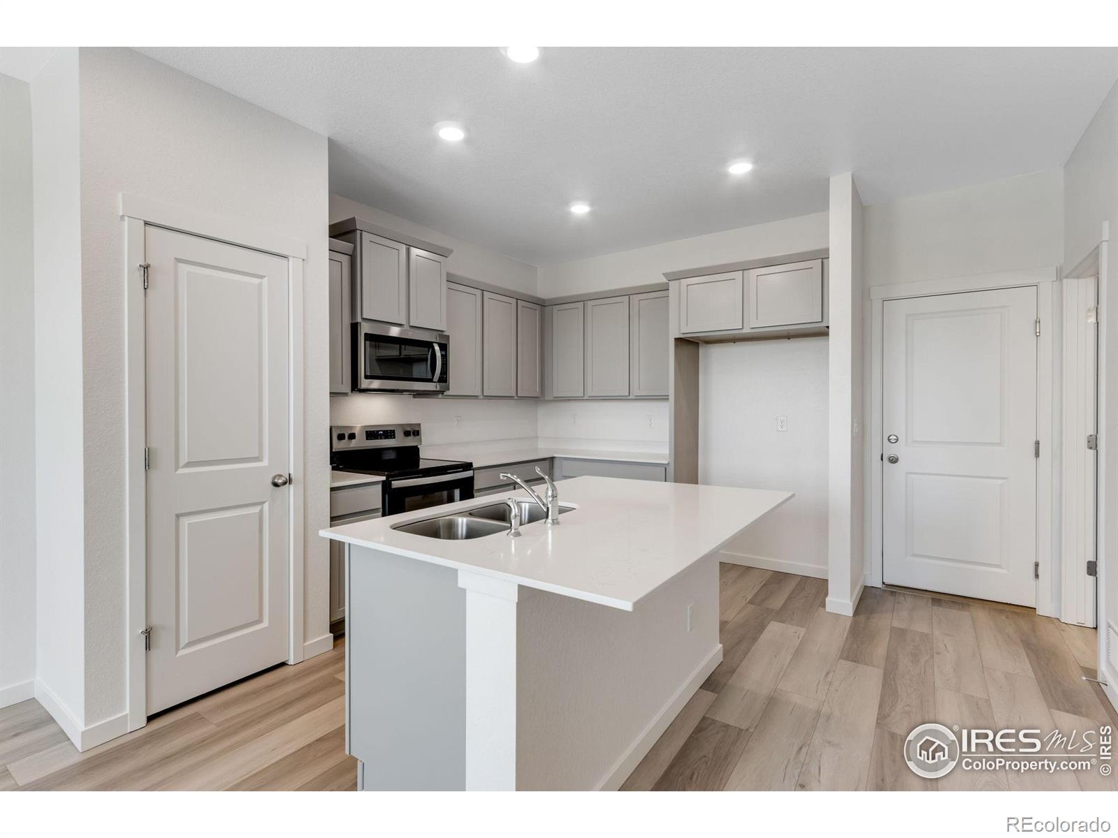 MLS Image #3 for 2403  pinot place,fort lupton, Colorado