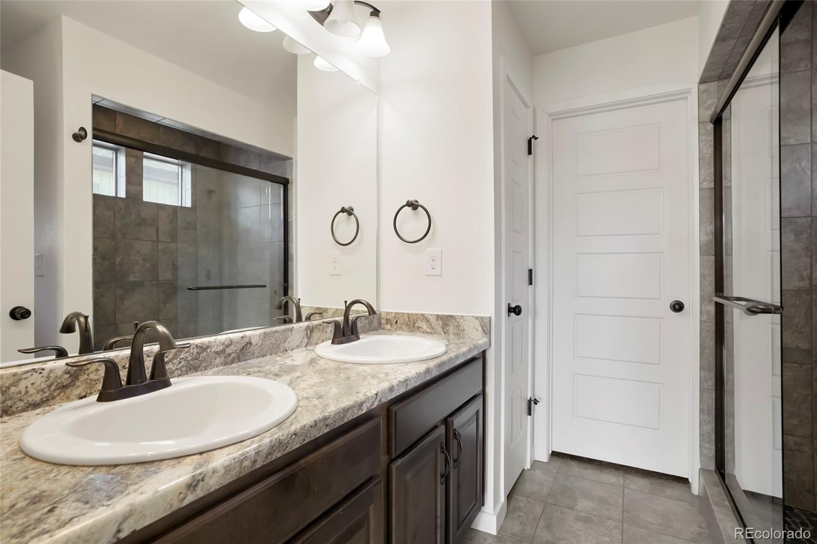 MLS Image #10 for 19096 e 55th avenue,denver, Colorado