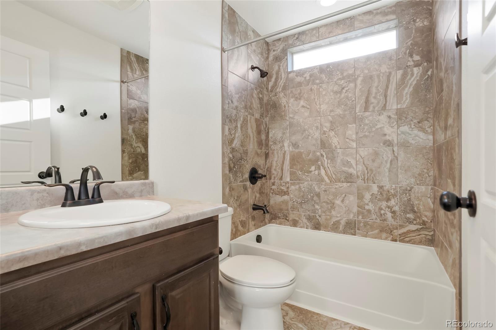 MLS Image #16 for 19096 e 55th avenue,denver, Colorado