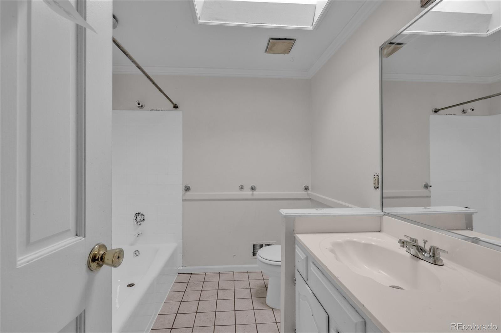 MLS Image #11 for 11735  spring drive,northglenn, Colorado