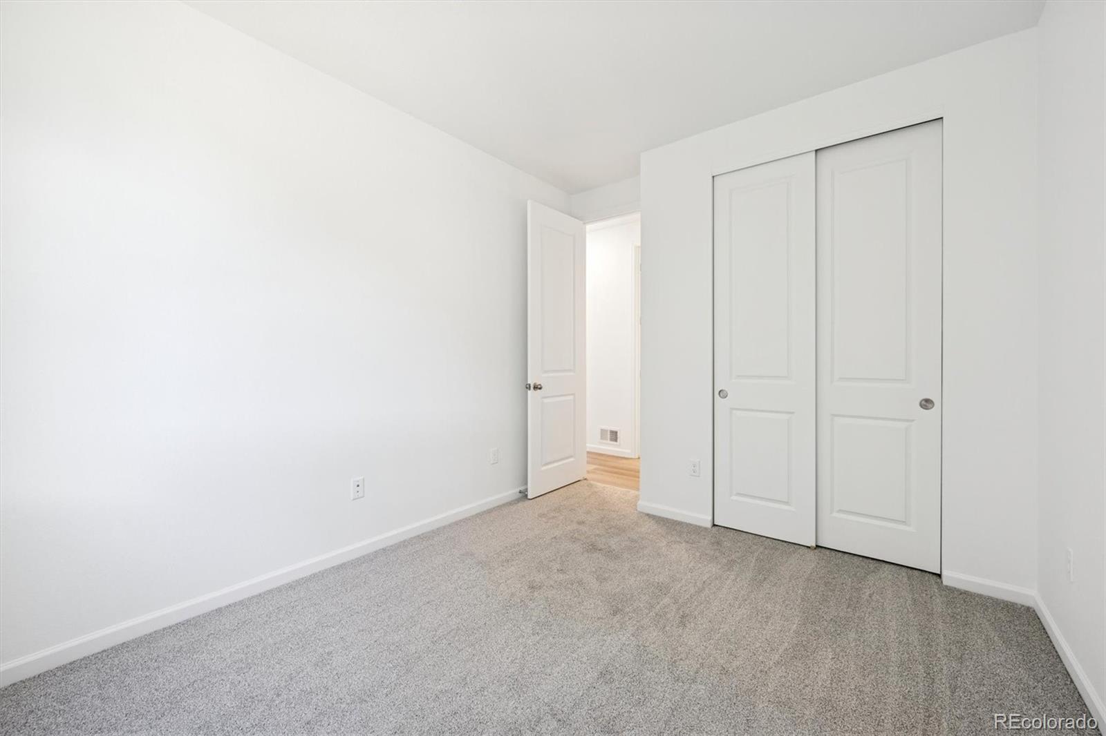 MLS Image #13 for 24716 e 41st avenue,aurora, Colorado