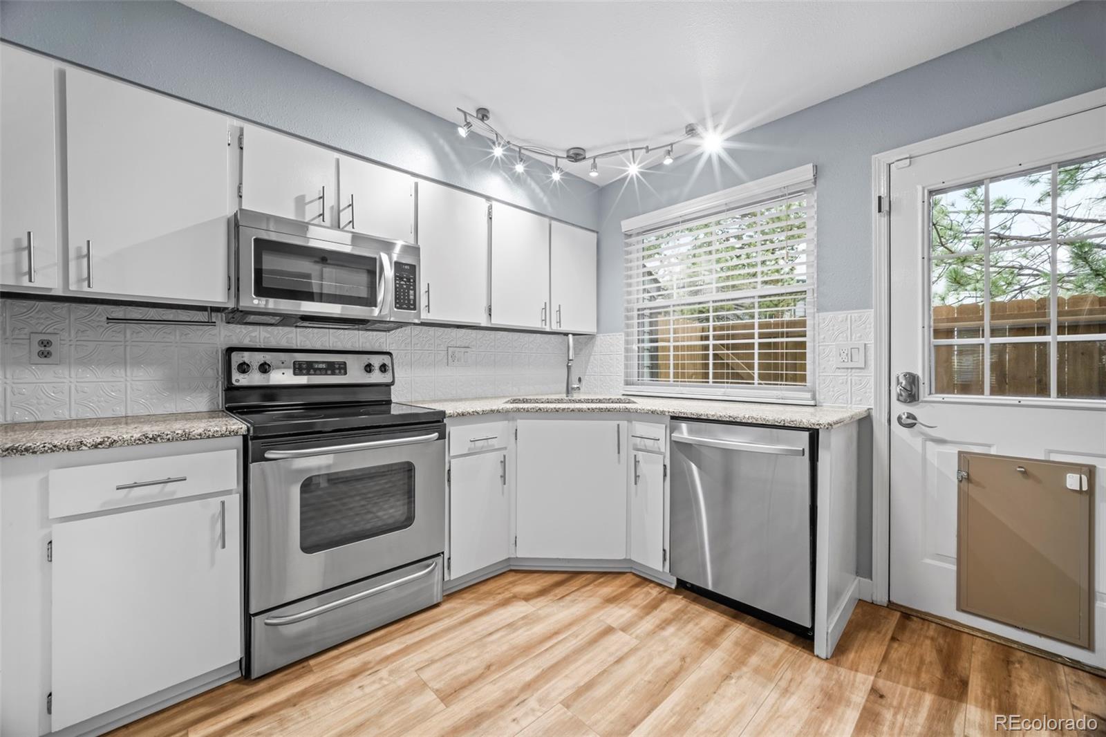 MLS Image #12 for 1931  newland court ,lakewood, Colorado