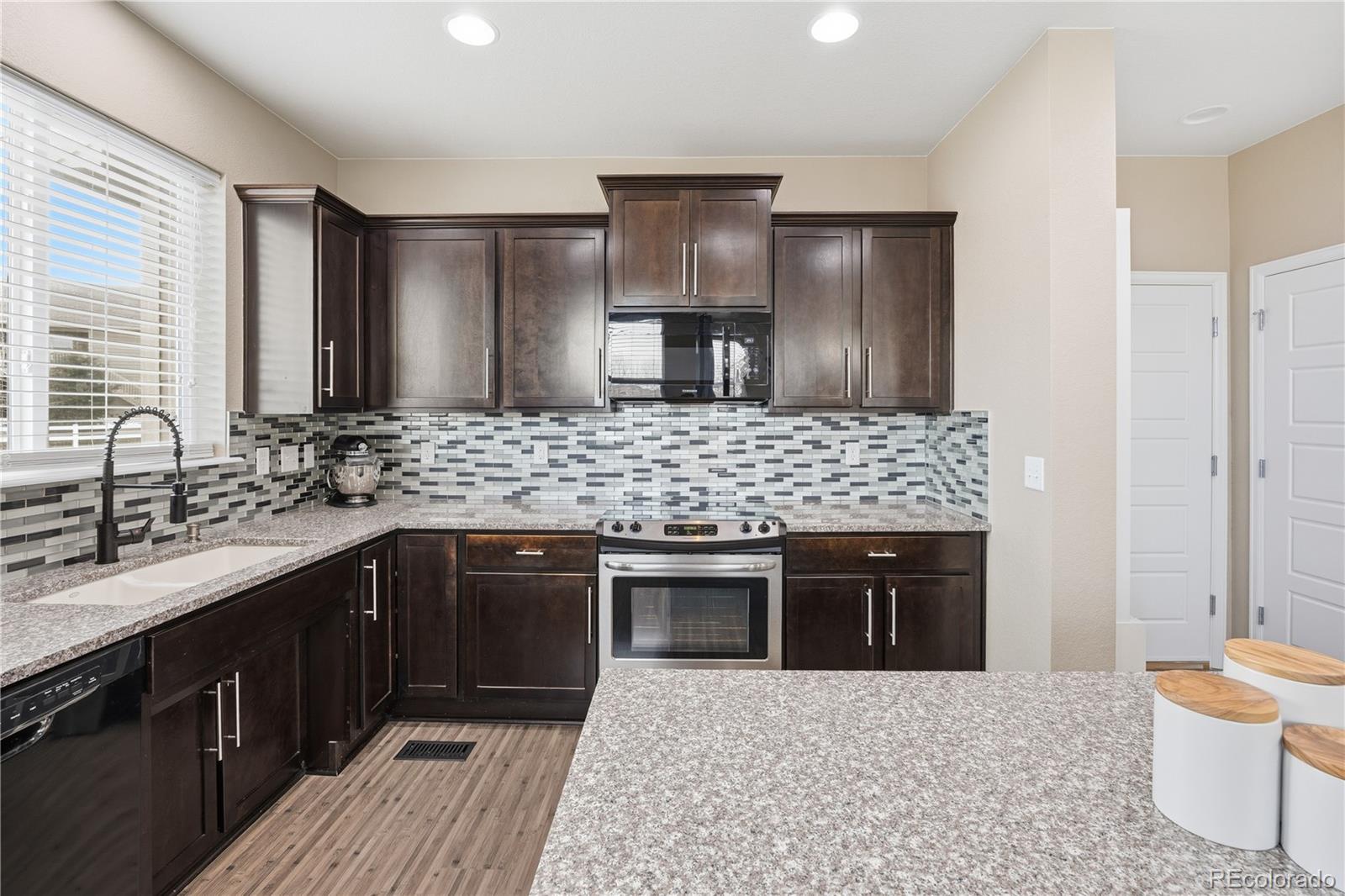 MLS Image #9 for 2248  80th avenue court,greeley, Colorado