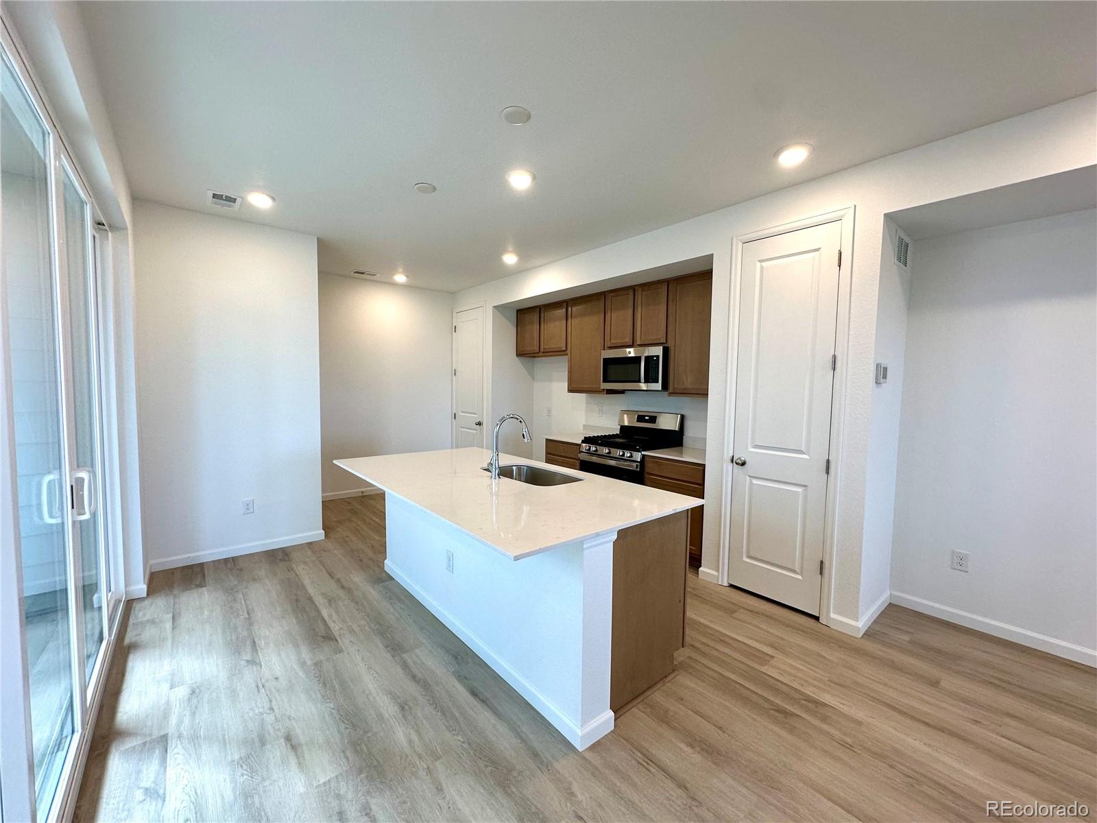MLS Image #2 for 6641 n netherland street,aurora, Colorado