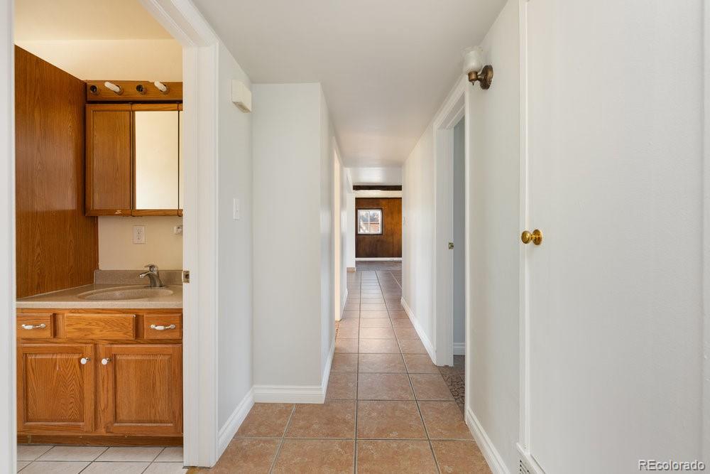 MLS Image #22 for 702  scranton court,aurora, Colorado