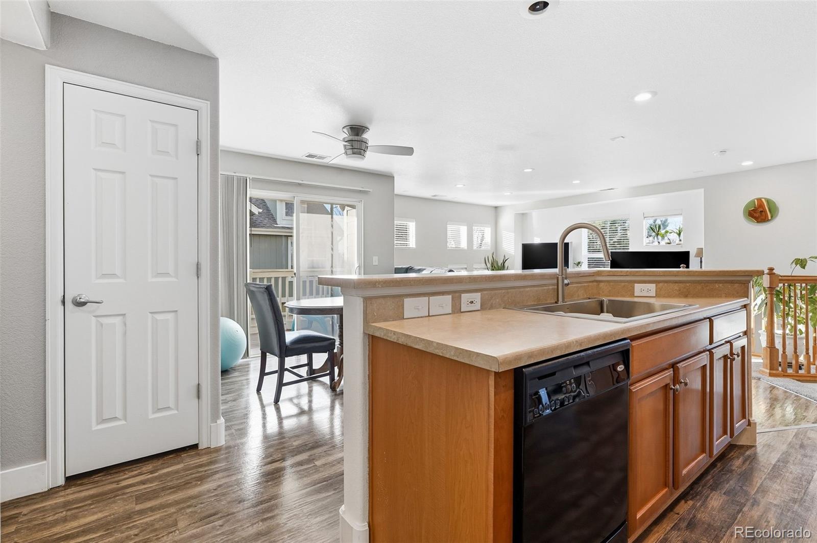 MLS Image #18 for 11855  oak hill way,commerce city, Colorado