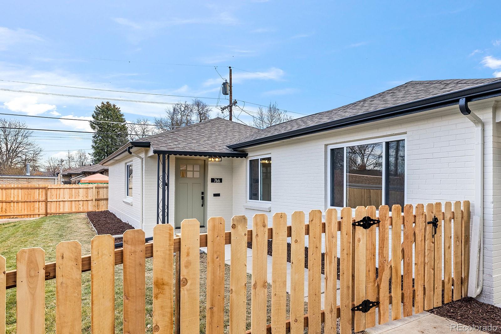 MLS Image #11 for 766  dahlia street,denver, Colorado