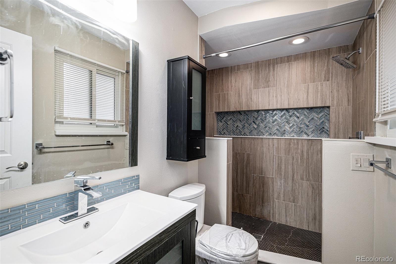 MLS Image #11 for 3038 s xenia court,denver, Colorado