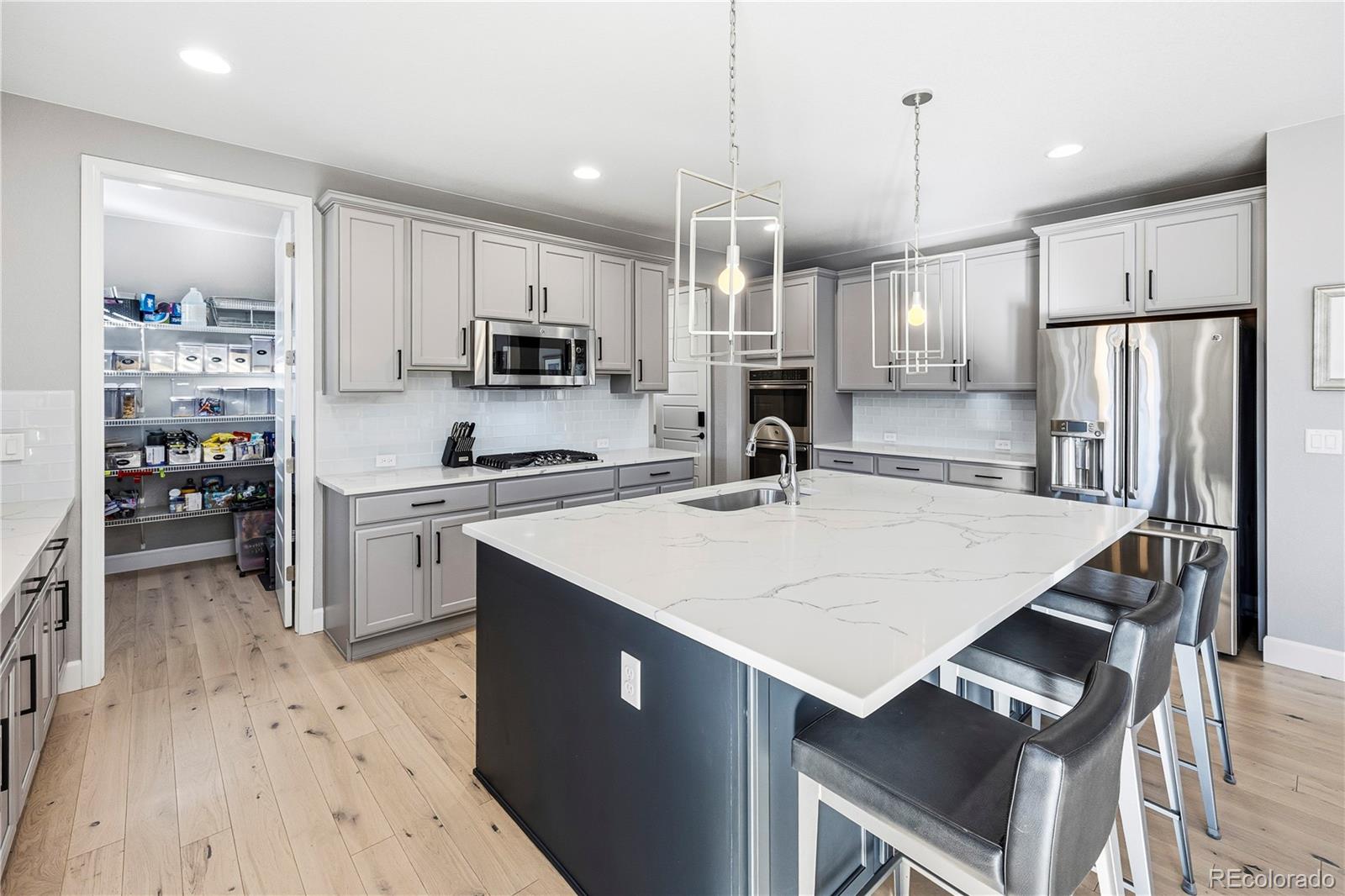 MLS Image #2 for 7935 s grand baker street,aurora, Colorado