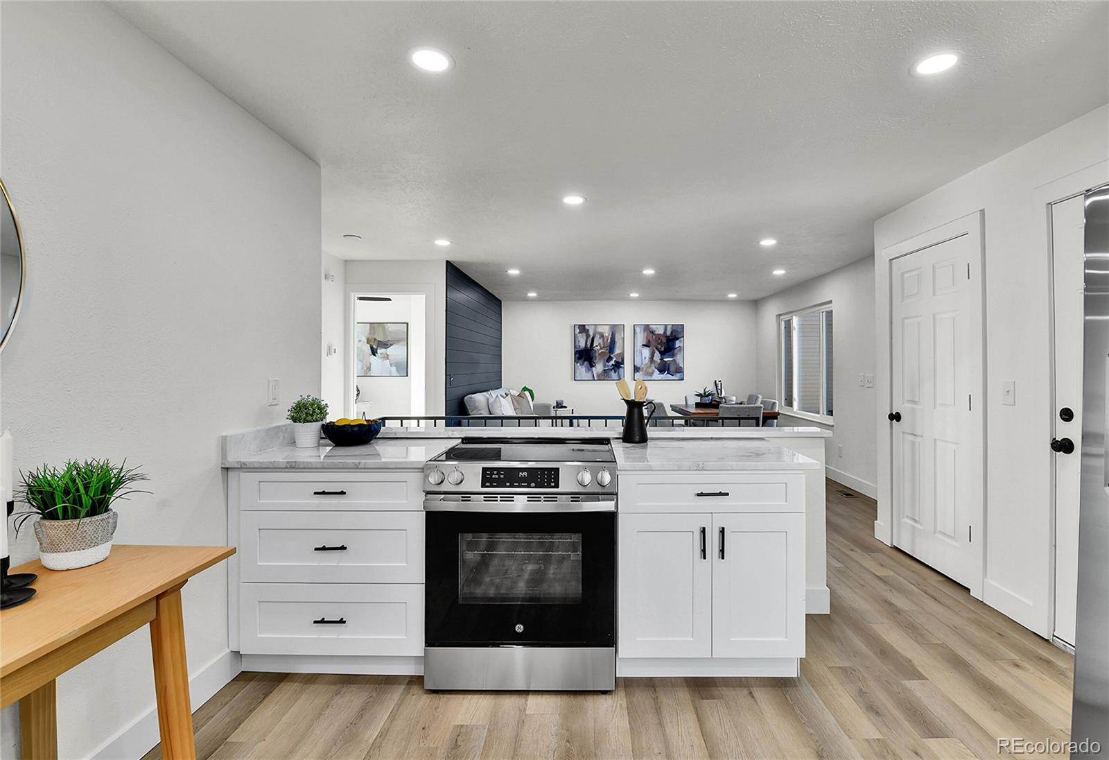 MLS Image #12 for 14690 e 43rd avenue,denver, Colorado