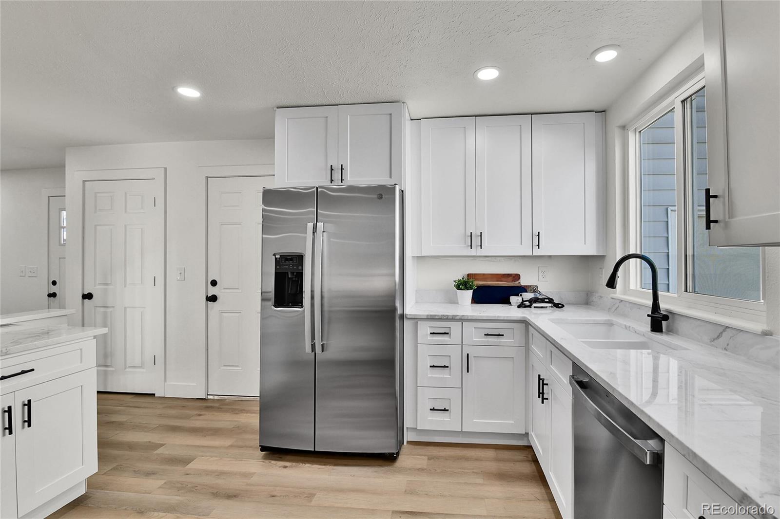 MLS Image #13 for 14690 e 43rd avenue,denver, Colorado