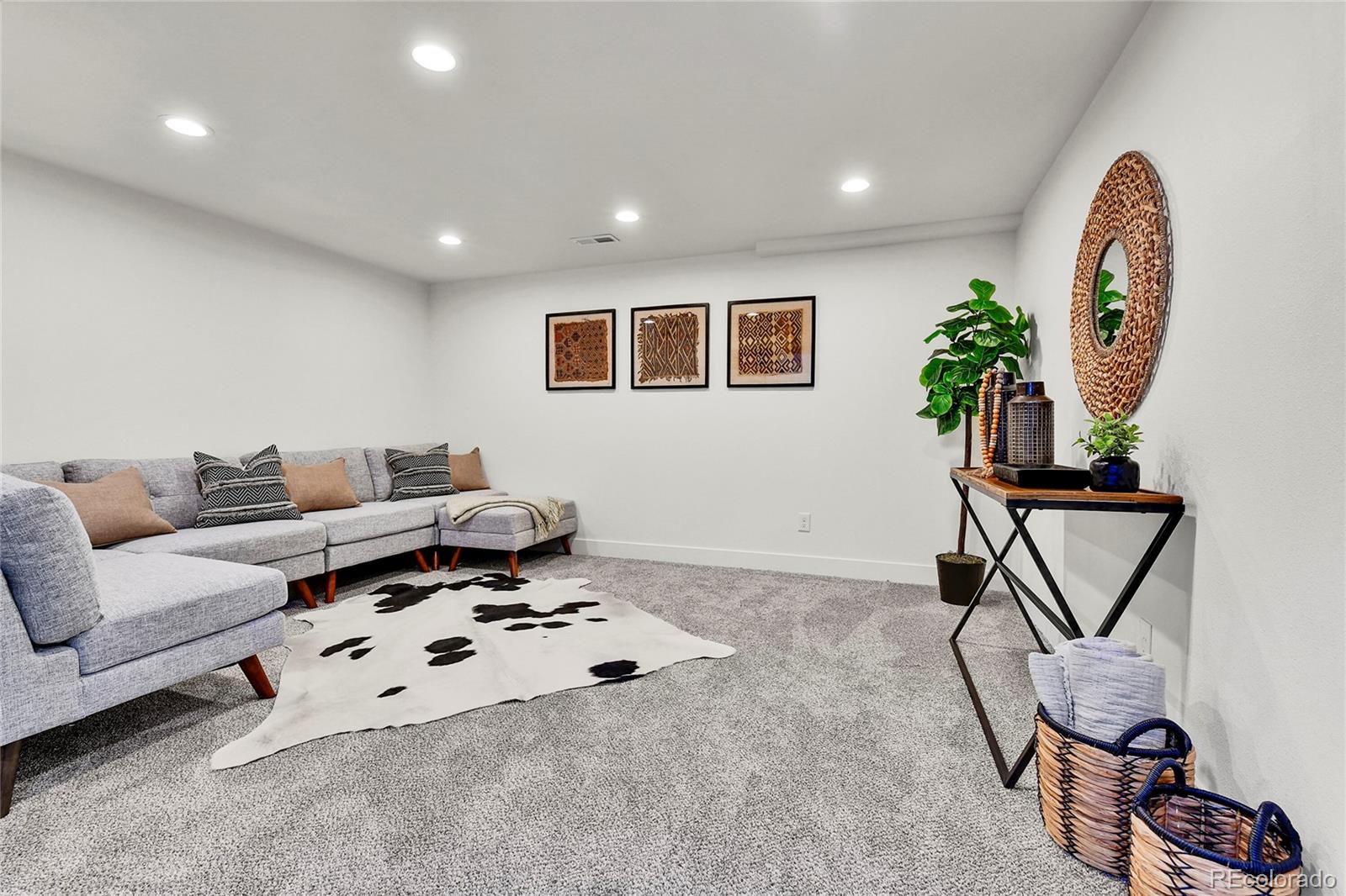 MLS Image #21 for 14690 e 43rd avenue,denver, Colorado