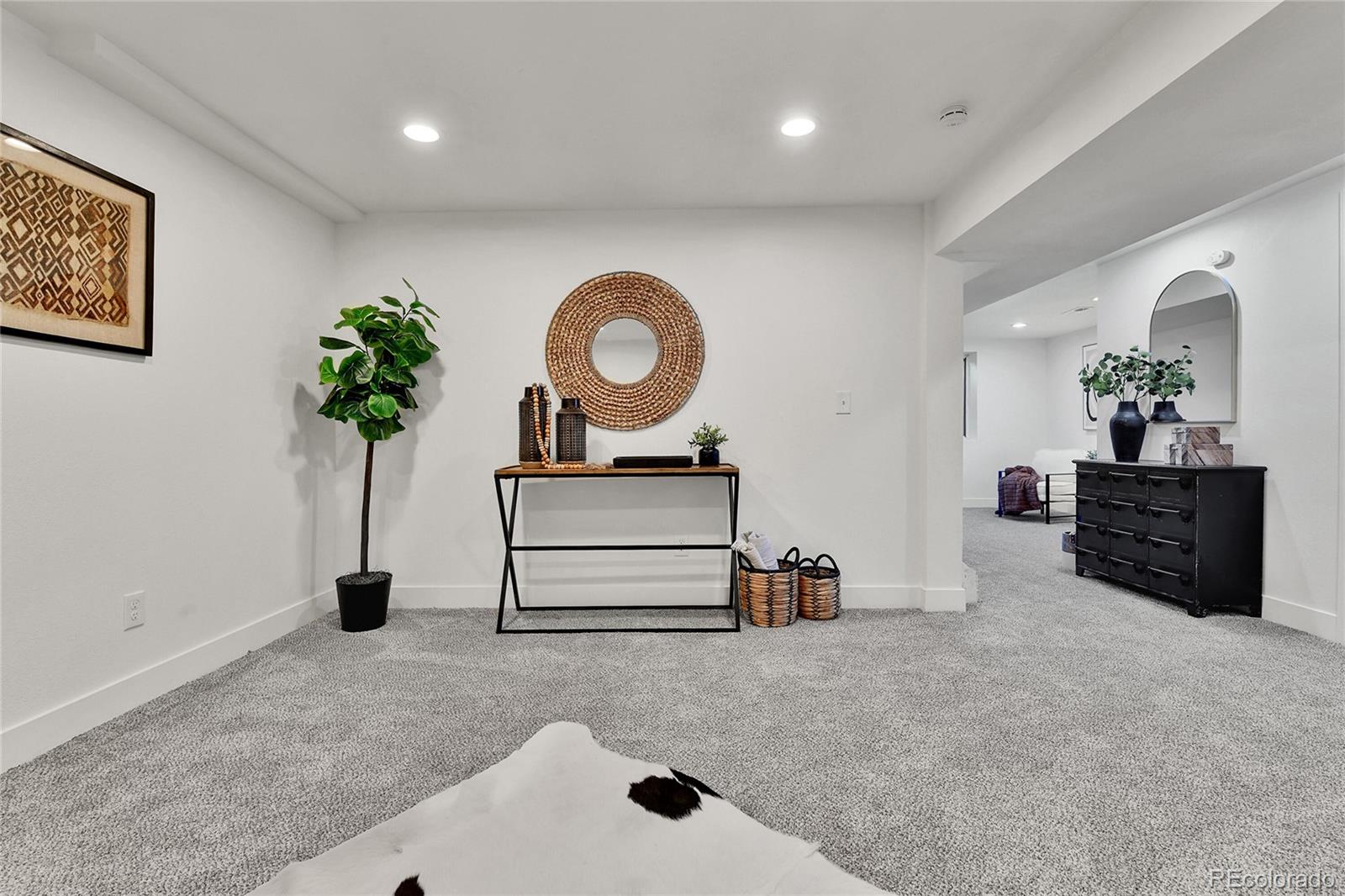 MLS Image #23 for 14690 e 43rd avenue,denver, Colorado