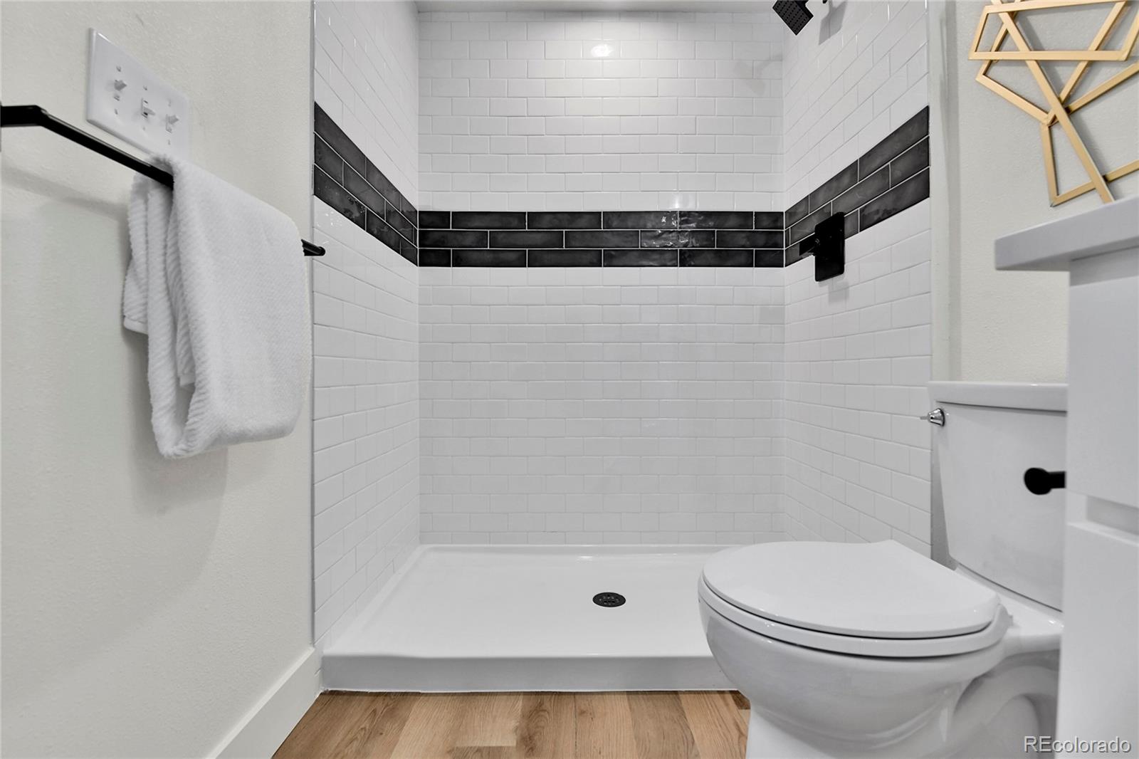 MLS Image #29 for 14690 e 43rd avenue,denver, Colorado