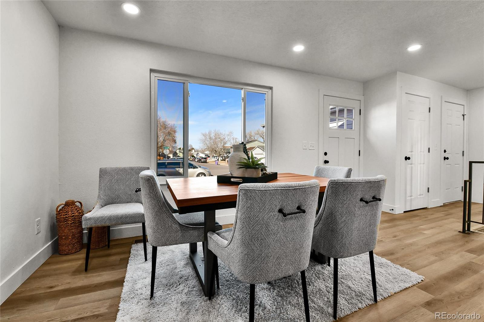 MLS Image #7 for 14690 e 43rd avenue,denver, Colorado