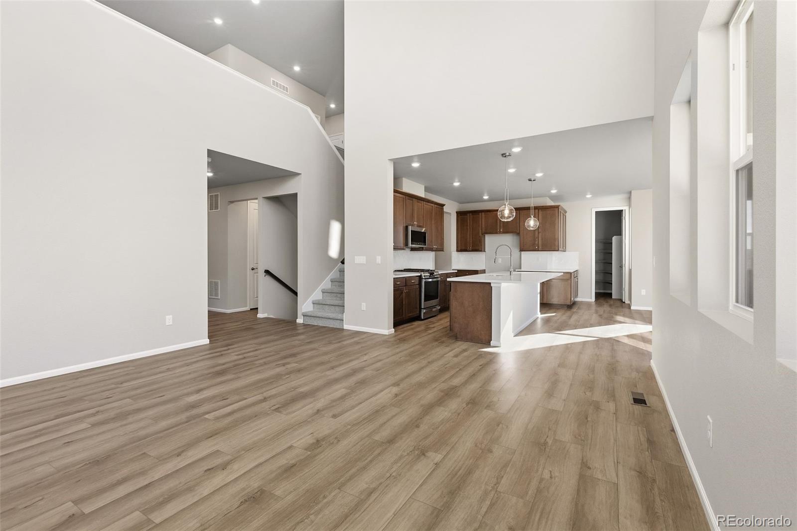 MLS Image #9 for 15333  poplar street,thornton, Colorado