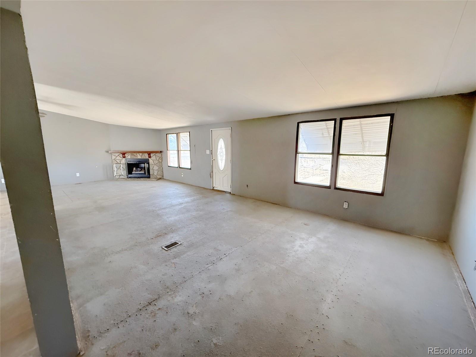 MLS Image #10 for 10  rickey place,monte vista, Colorado