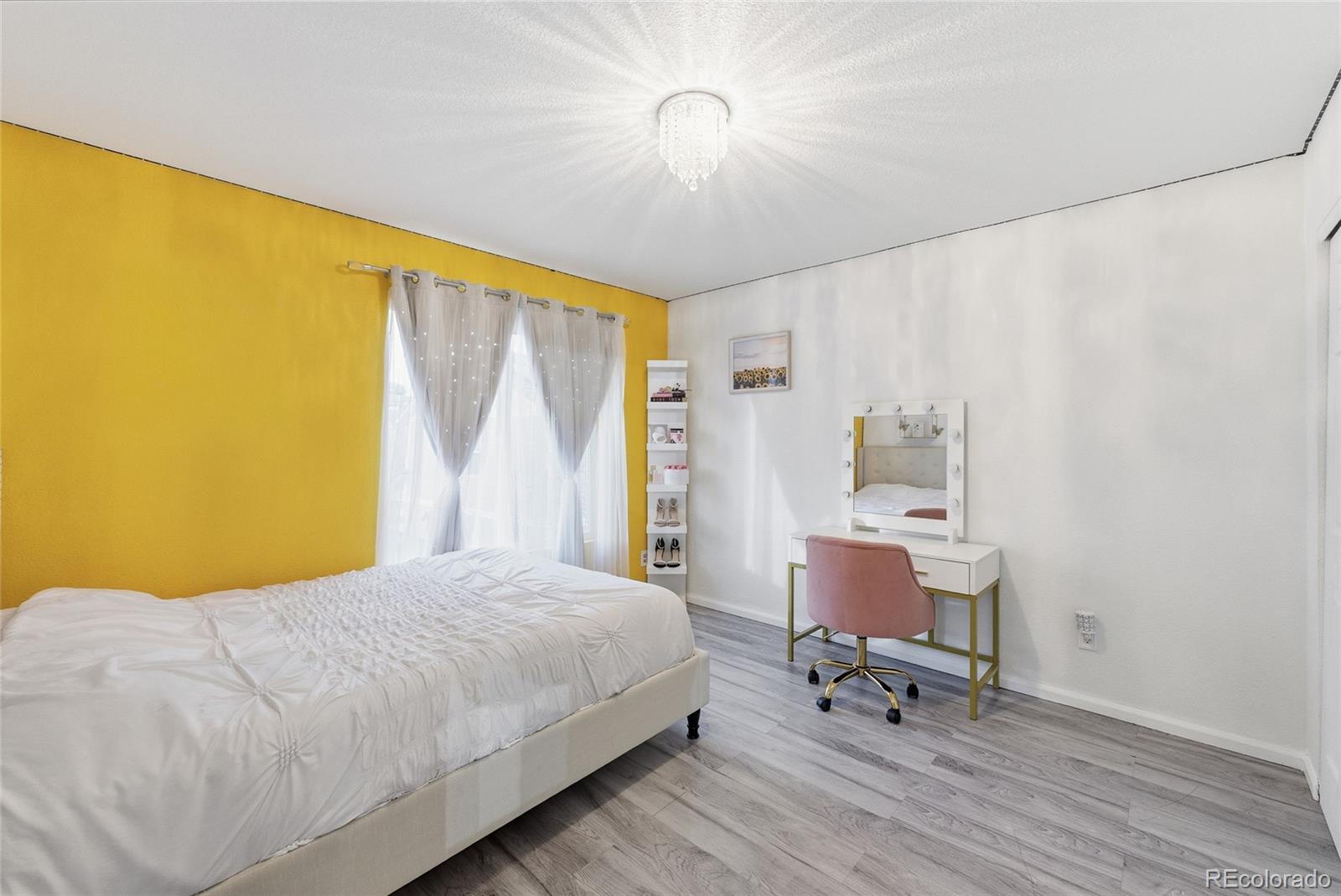 MLS Image #14 for 5567  netherland court,denver, Colorado