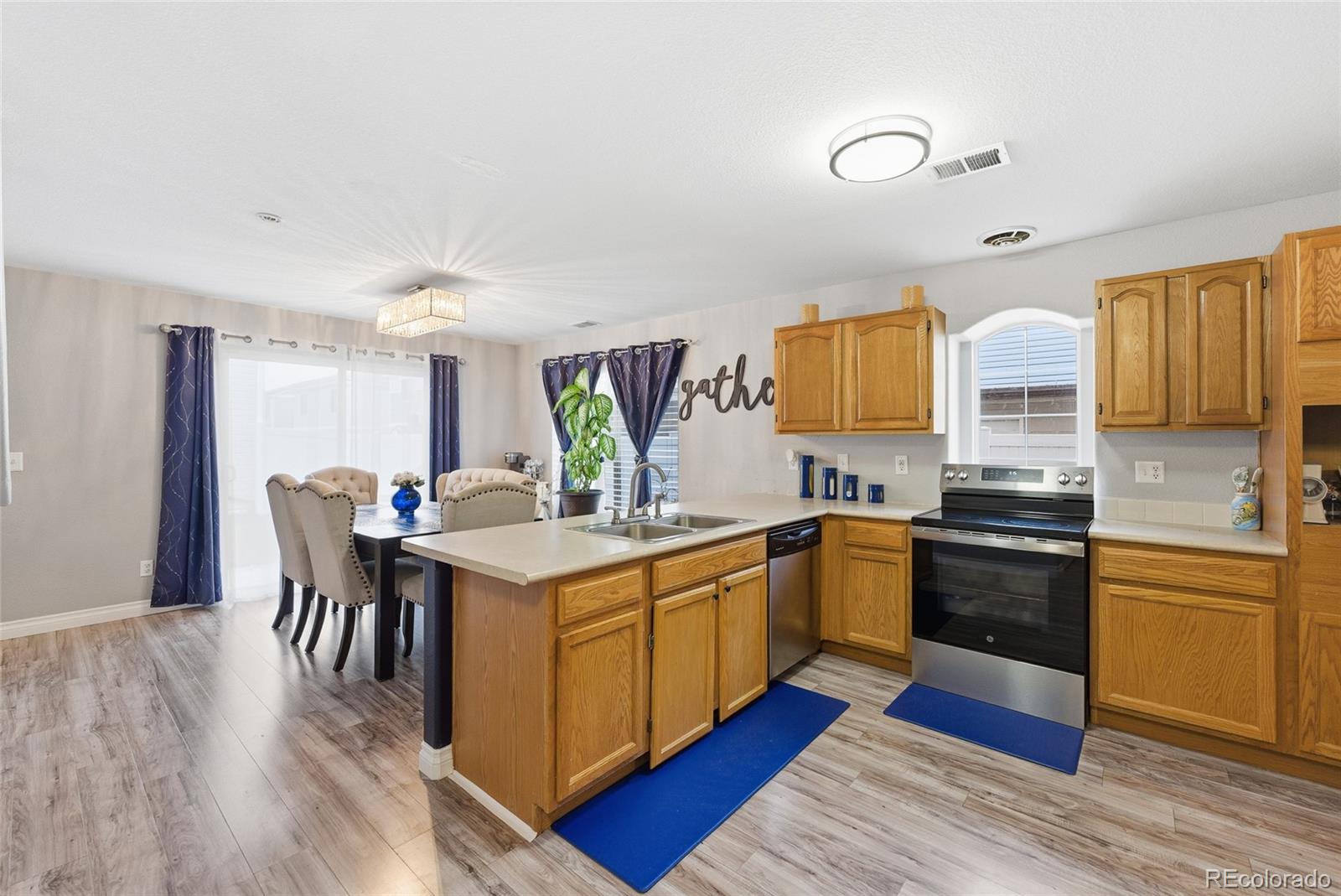 MLS Image #8 for 5567  netherland court,denver, Colorado
