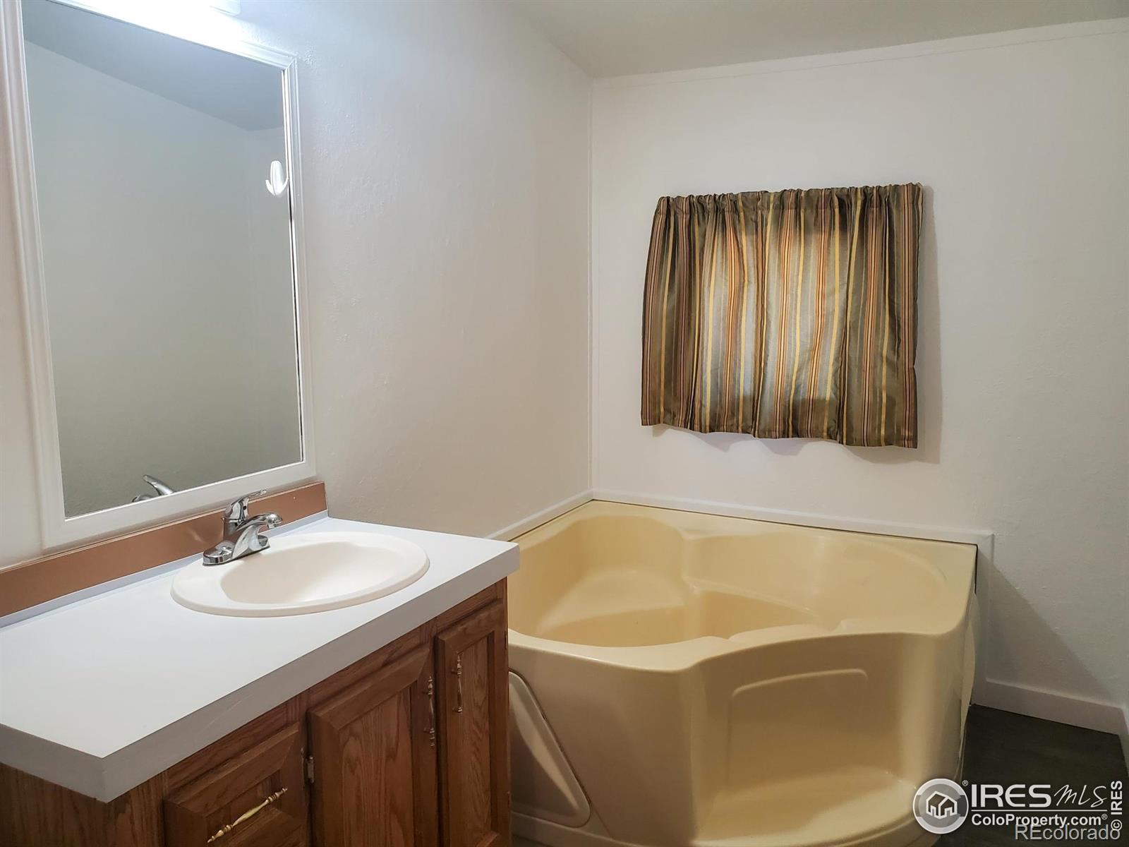 MLS Image #17 for 114 e 3rd street,julesburg, Colorado
