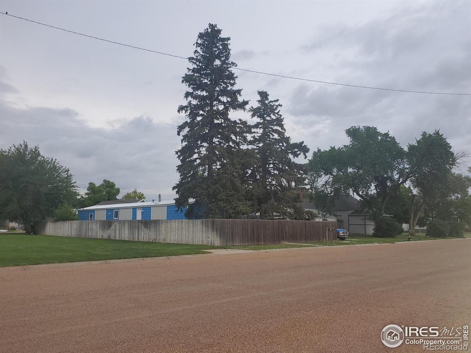 MLS Image #4 for 114 e 3rd street,julesburg, Colorado