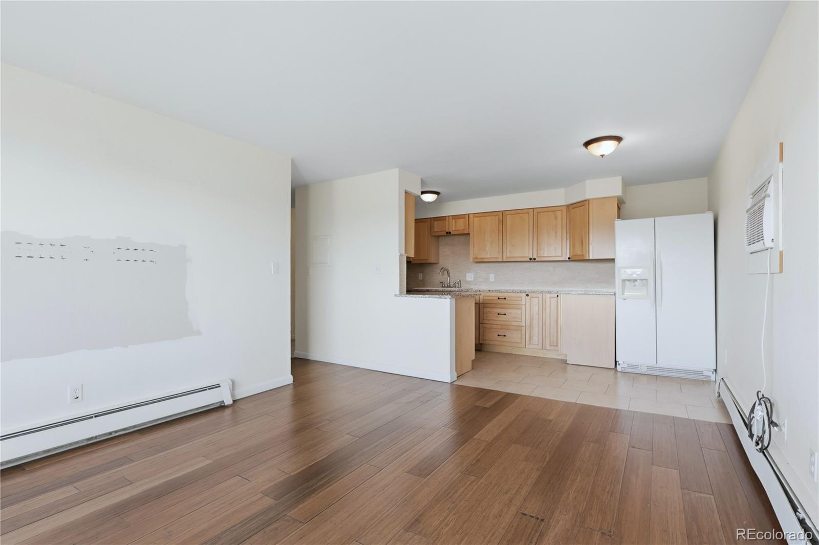 MLS Image #11 for 561  geneva street 305,aurora, Colorado