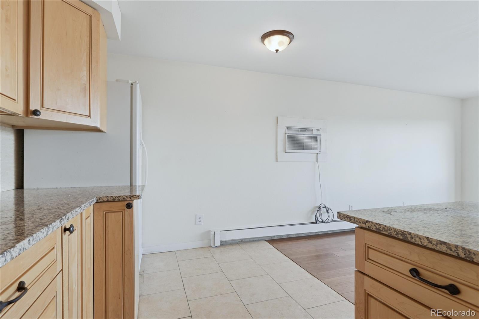MLS Image #14 for 561  geneva street 305,aurora, Colorado