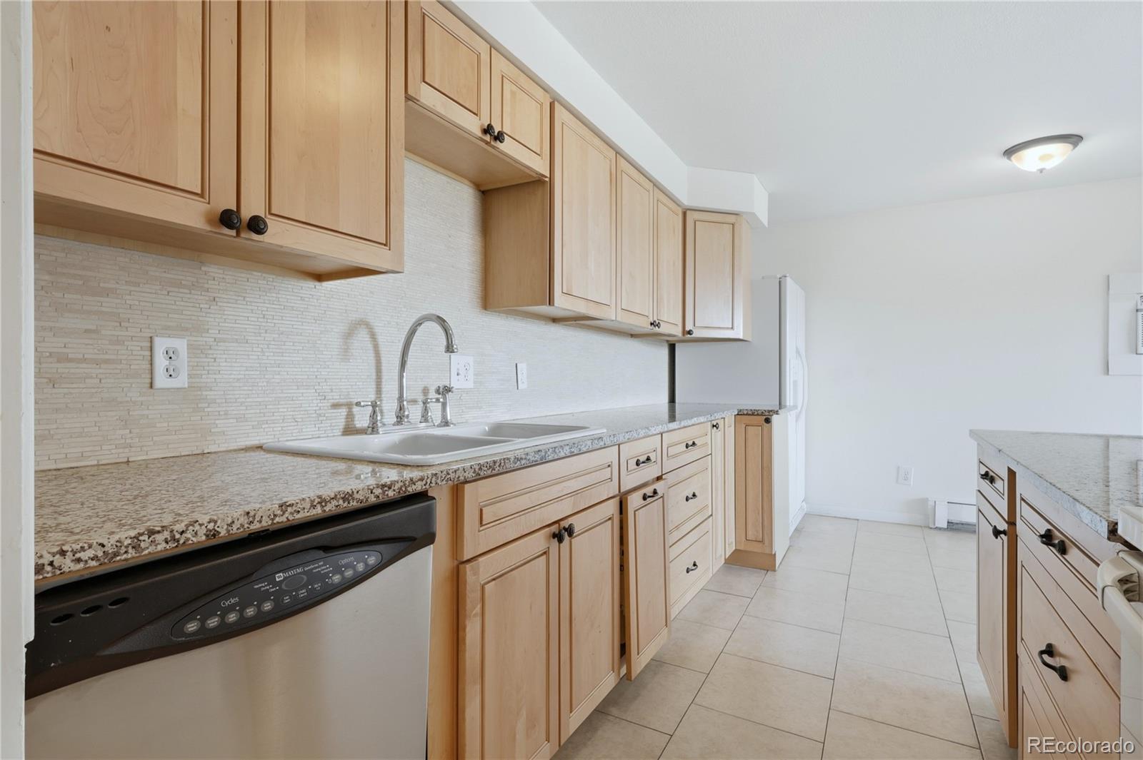 MLS Image #16 for 561  geneva street 305,aurora, Colorado