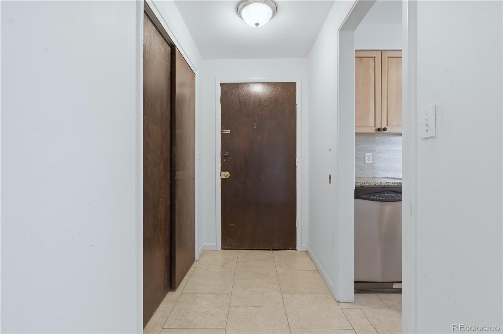 MLS Image #6 for 561  geneva street 305,aurora, Colorado