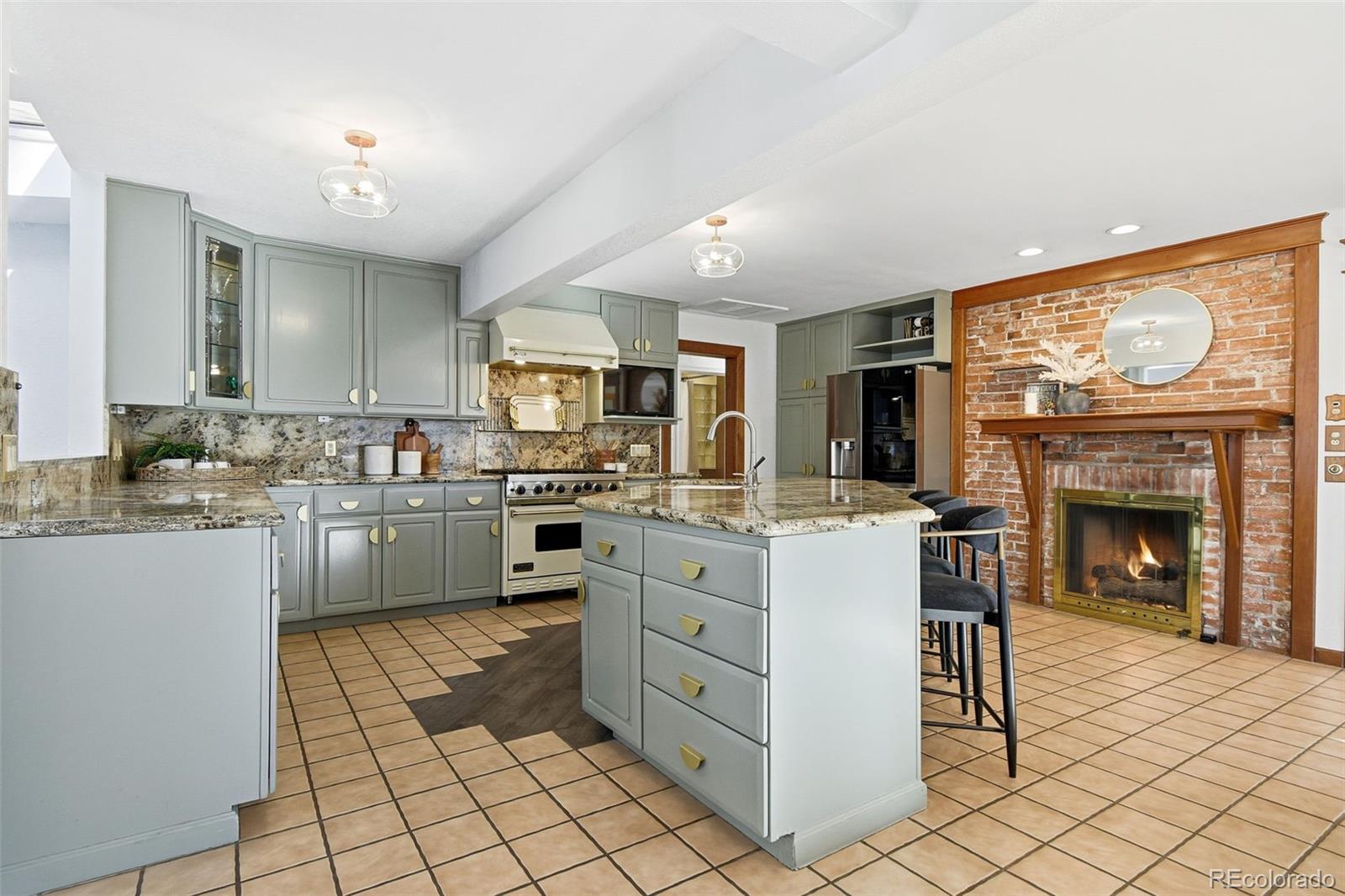 MLS Image #10 for 1051  independence street,lakewood, Colorado