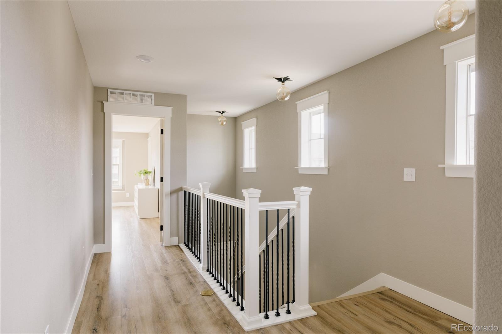 MLS Image #18 for 5851  boston court,denver, Colorado