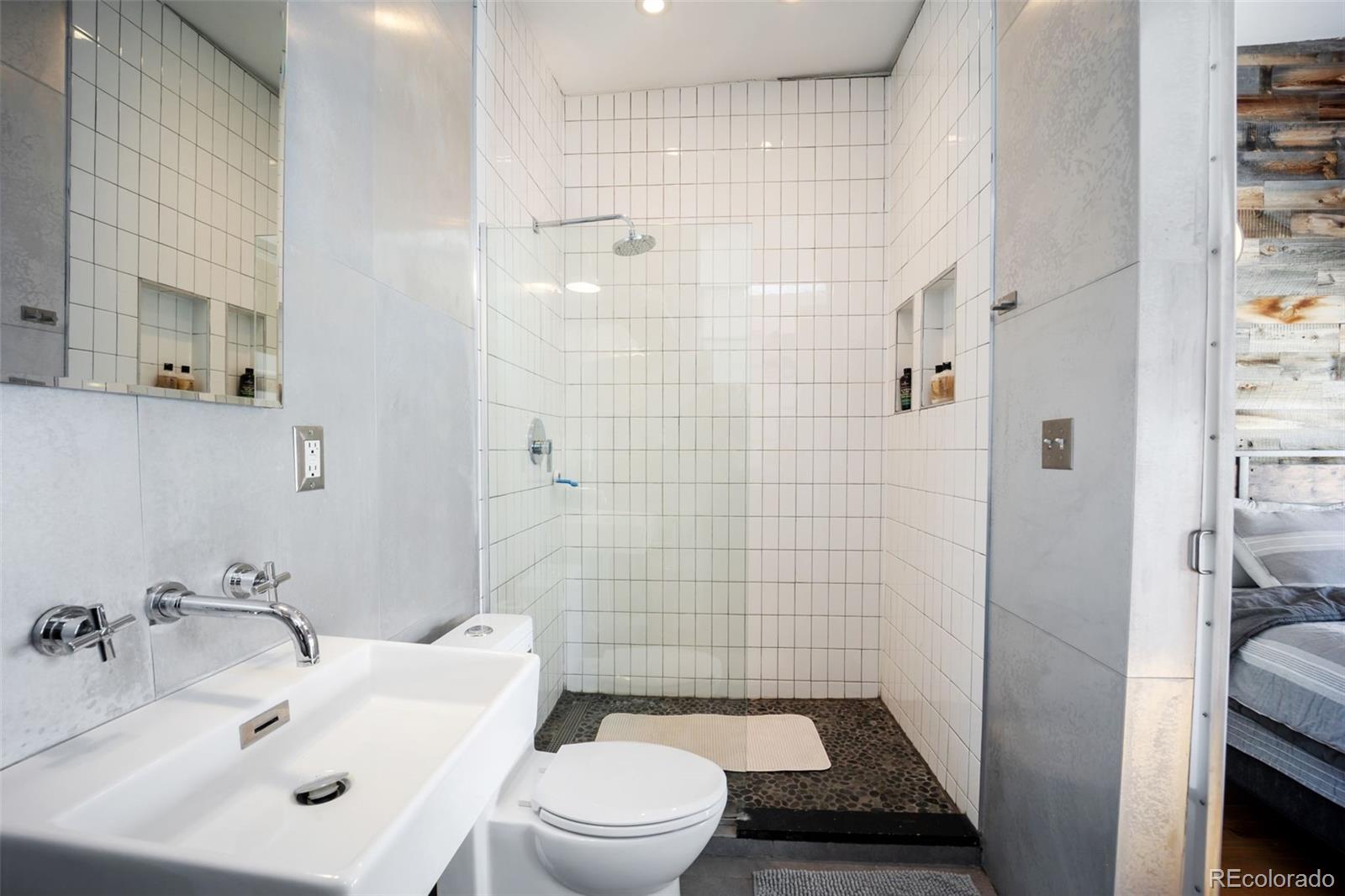 MLS Image #10 for 2193  arapahoe street,denver, Colorado