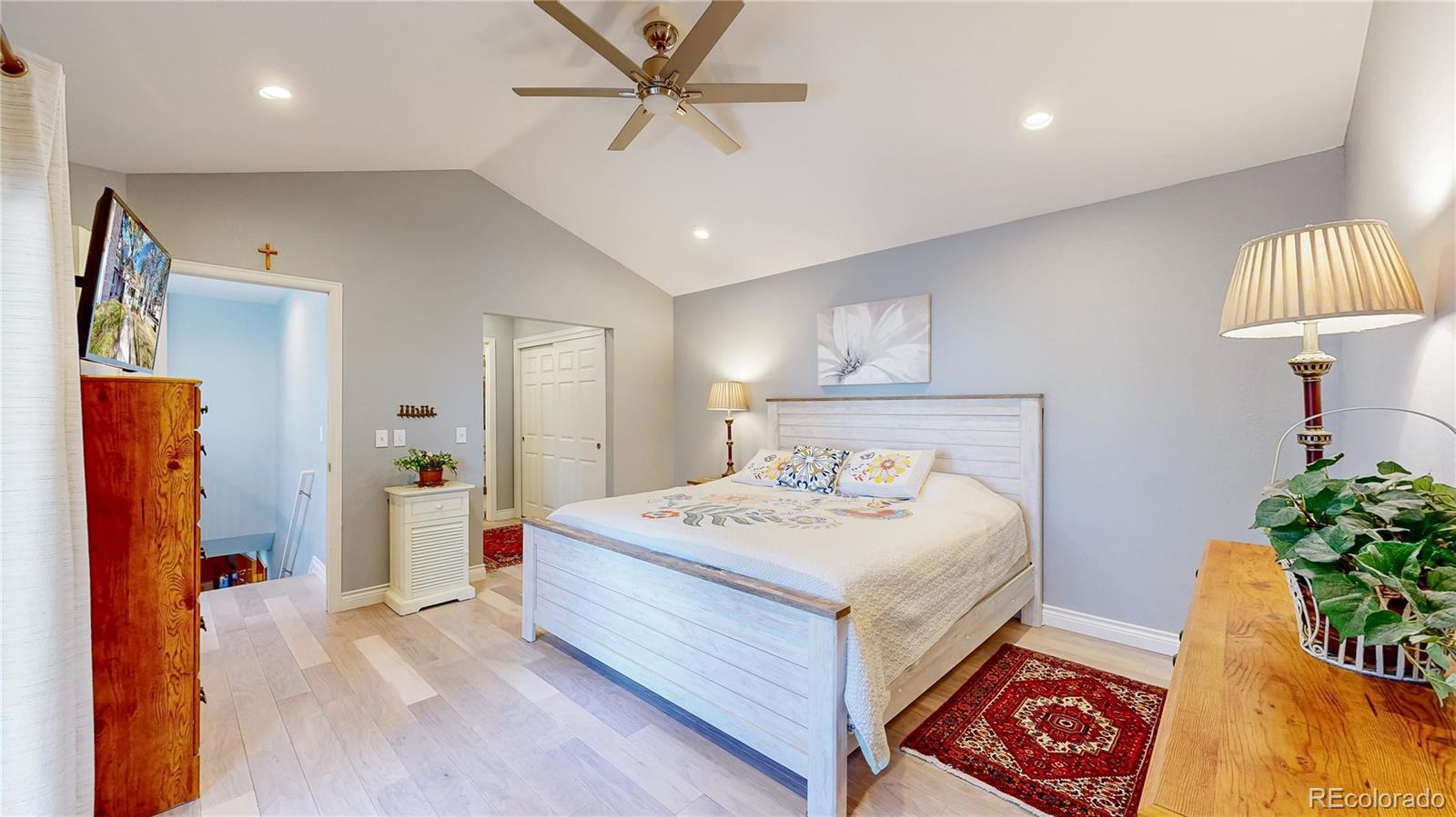 MLS Image #17 for 2359  ranch drive,denver, Colorado