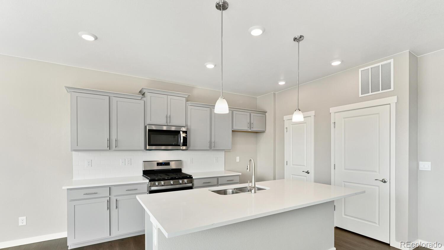 MLS Image #9 for 11703  reagan ridge drive,colorado springs, Colorado