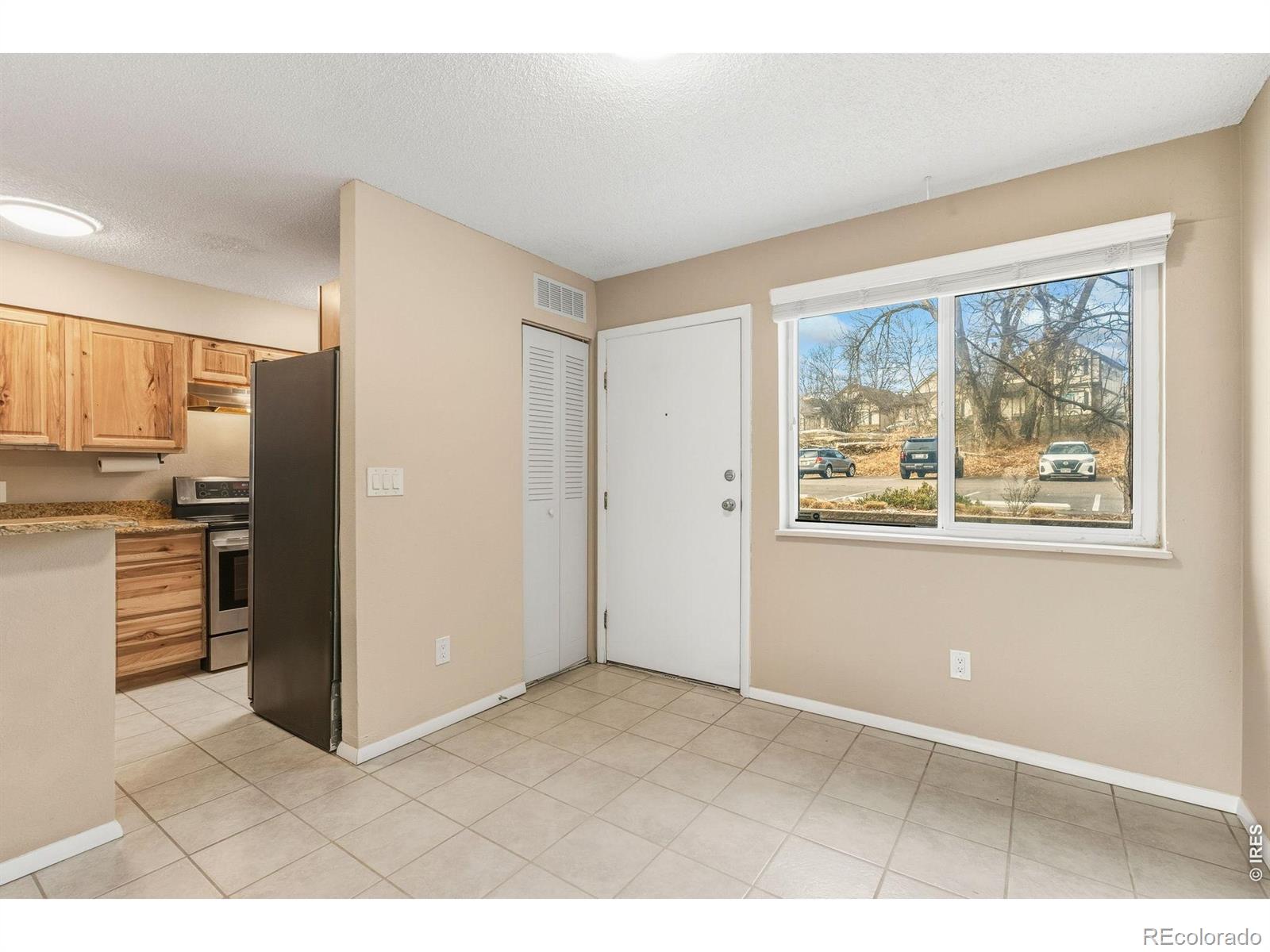 MLS Image #3 for 1705  heatheridge road,fort collins, Colorado