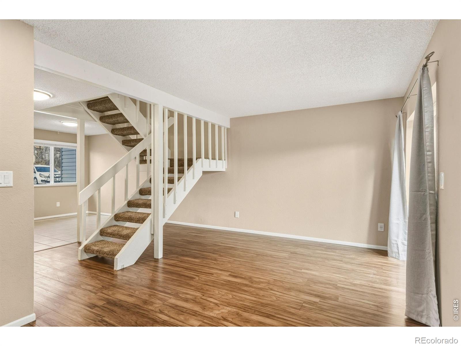 MLS Image #5 for 1705  heatheridge road,fort collins, Colorado