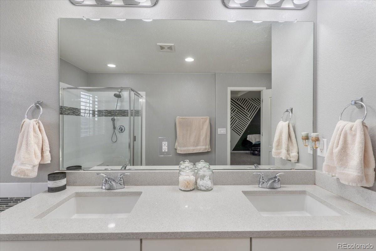 MLS Image #23 for 26964 e quarto place,aurora, Colorado