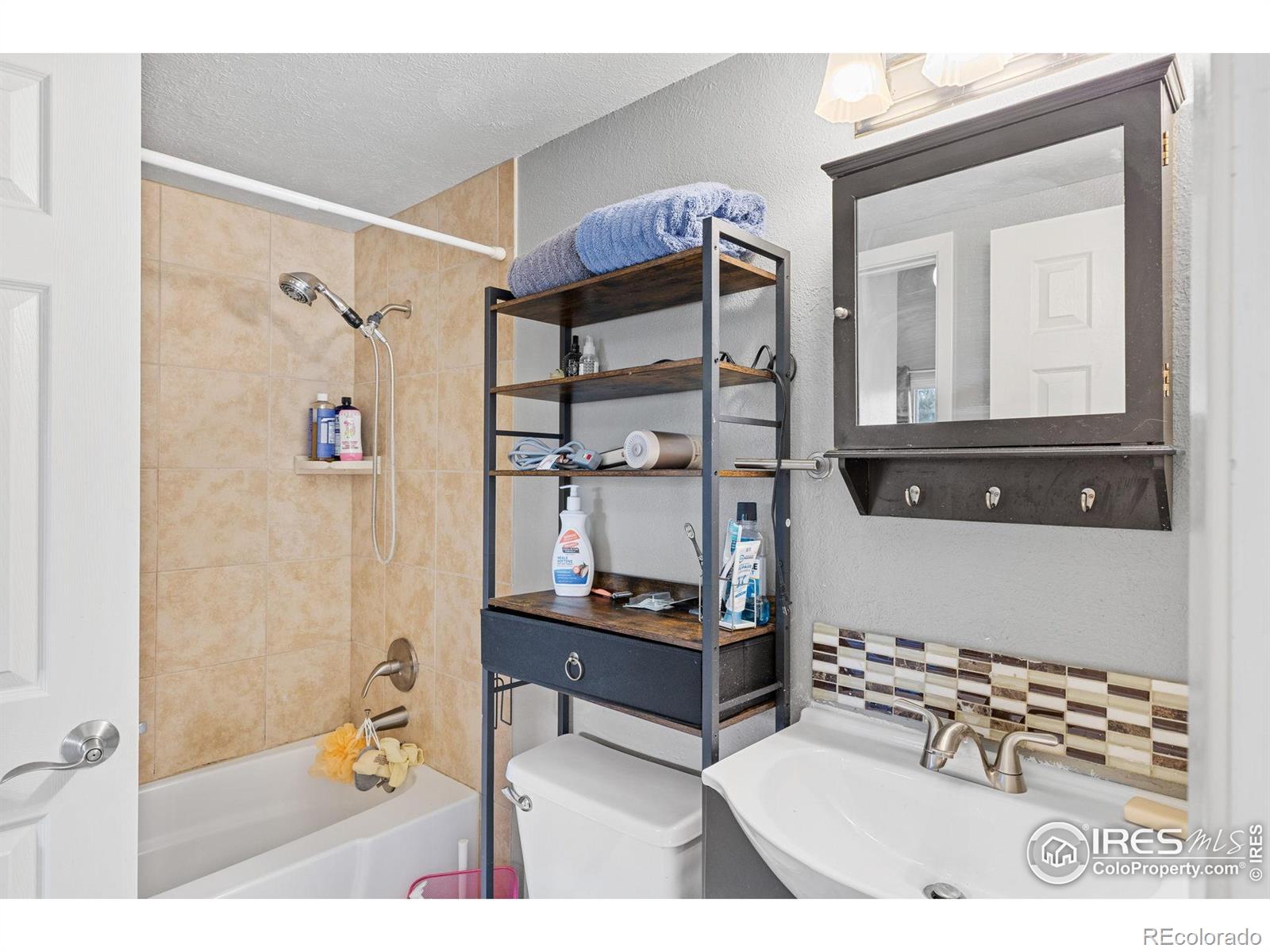 MLS Image #26 for 4216 e maplewood way ,centennial, Colorado