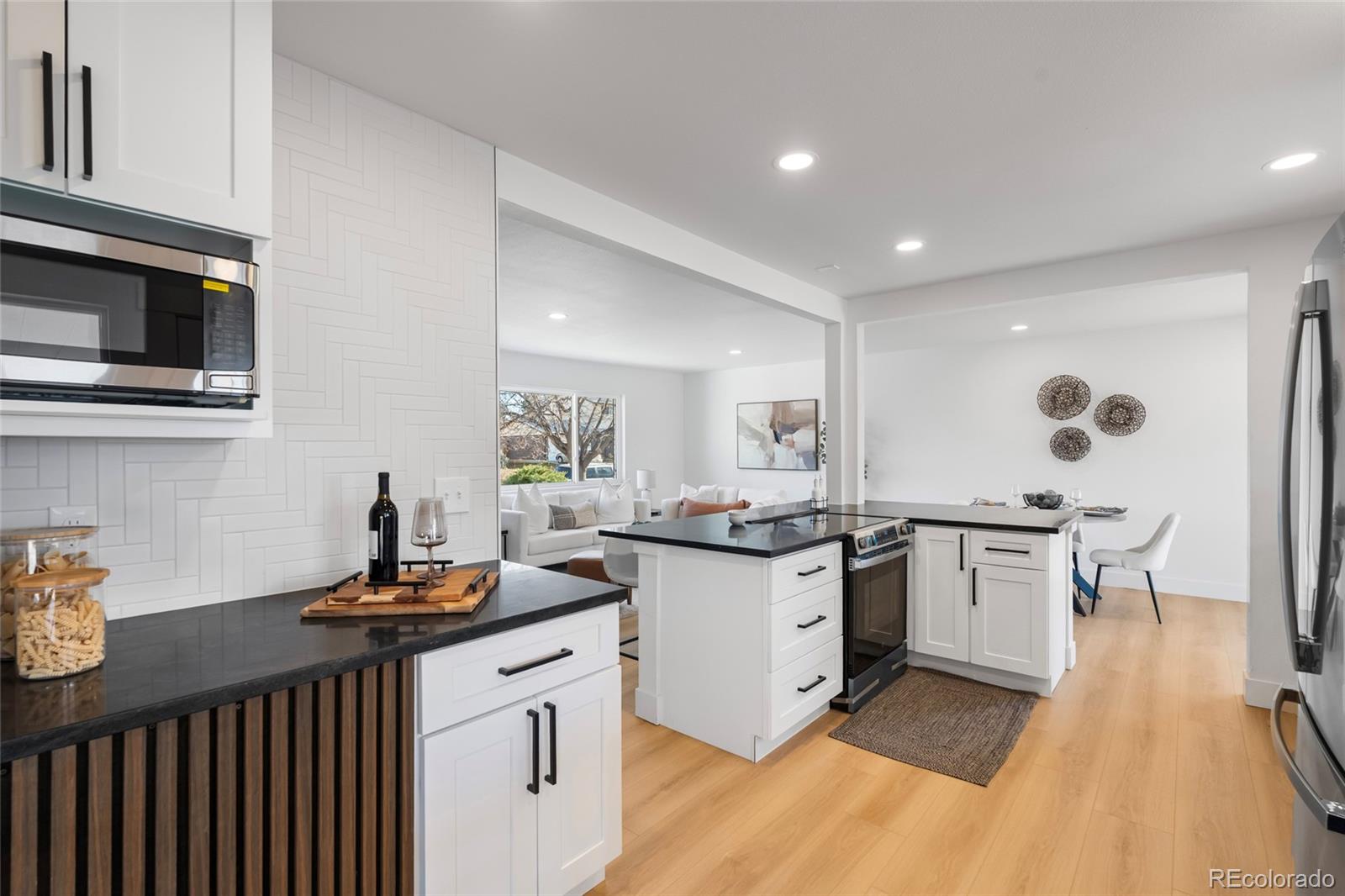 MLS Image #11 for 1229  dearborn ,aurora, Colorado