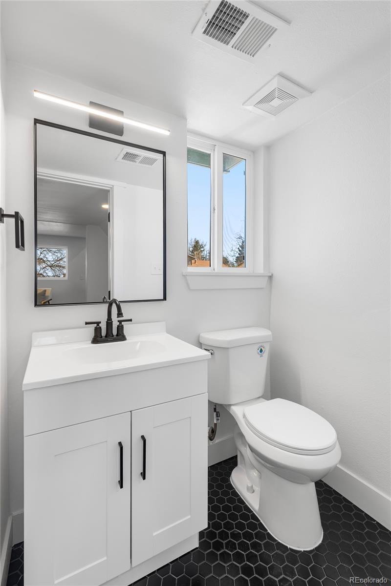 MLS Image #24 for 1229  dearborn ,aurora, Colorado