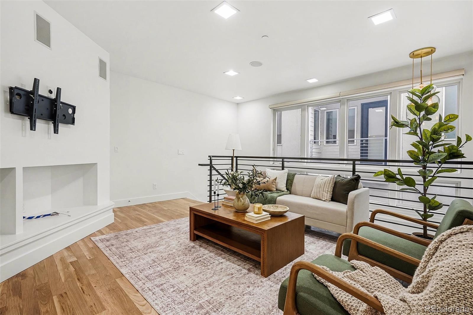 MLS Image #11 for 4539  tennyson street 107,denver, Colorado