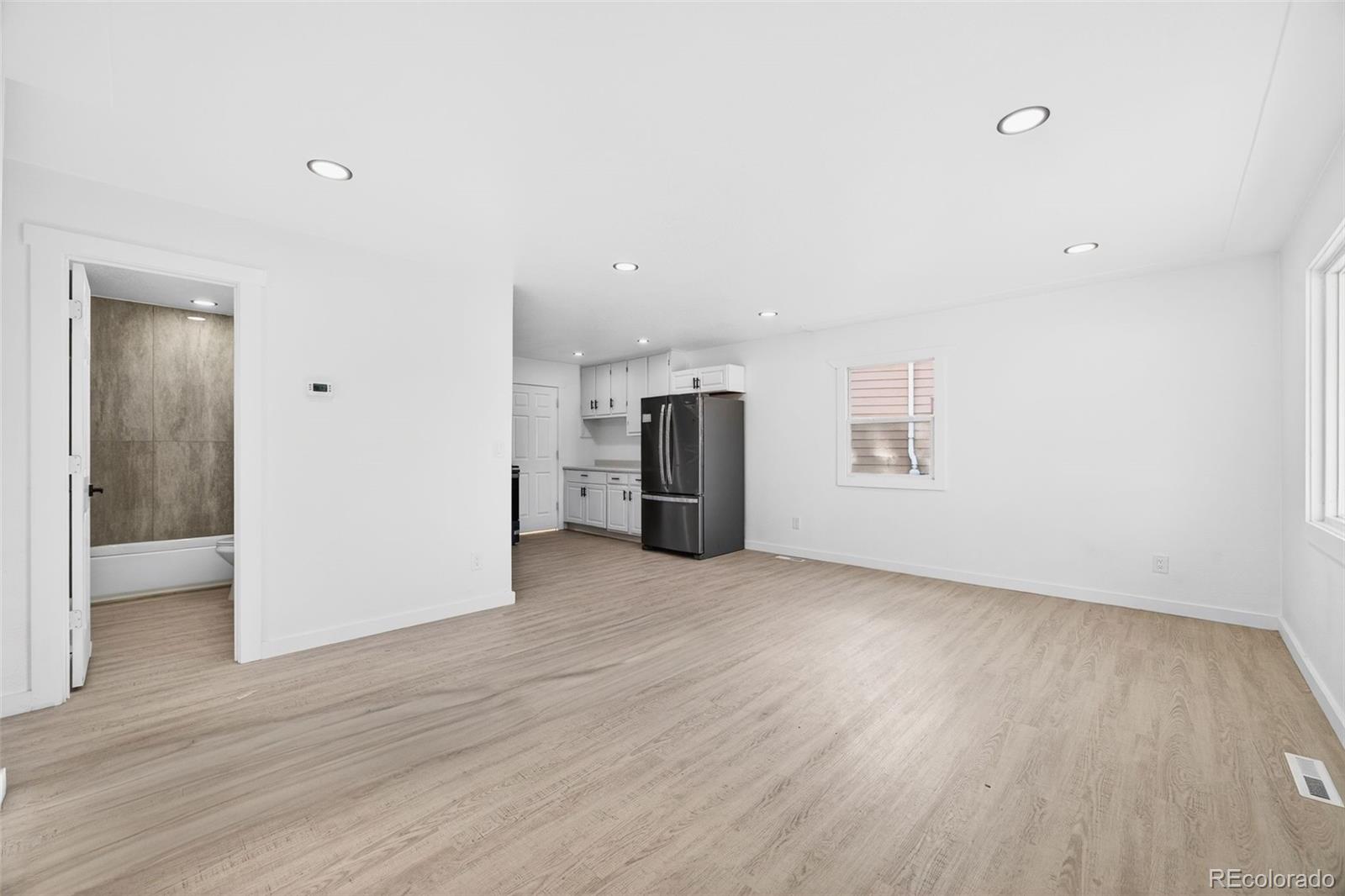MLS Image #4 for 2600 s king street,denver, Colorado
