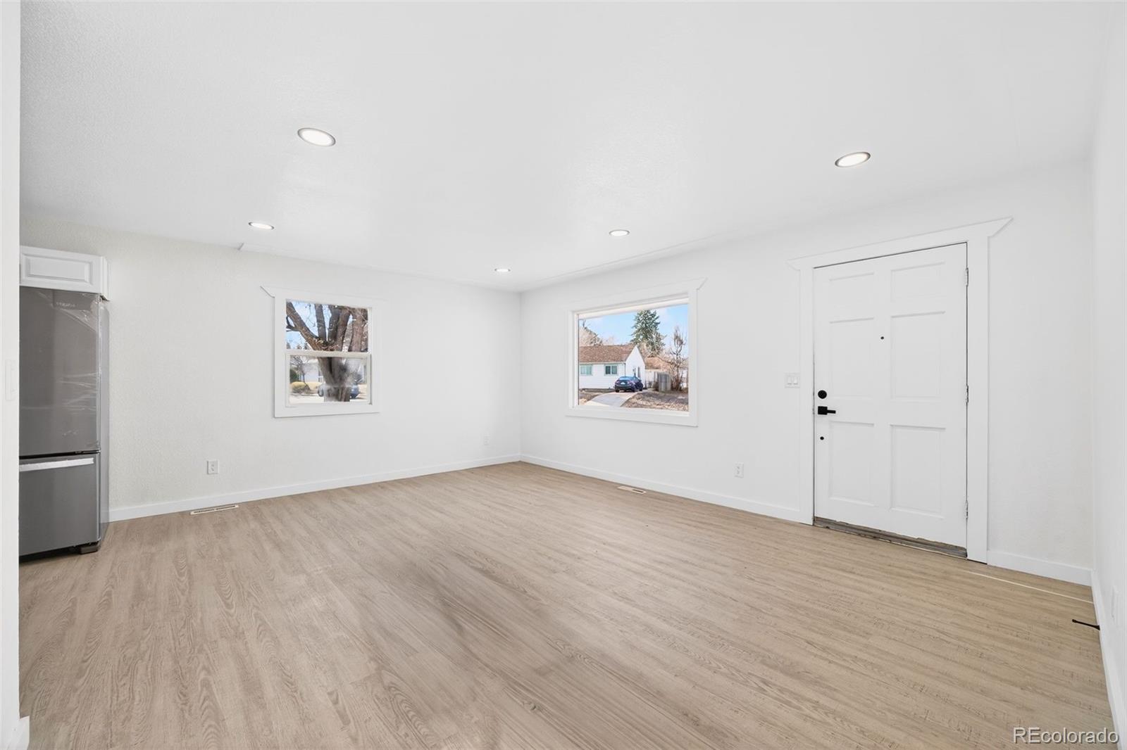 MLS Image #5 for 2600 s king street,denver, Colorado