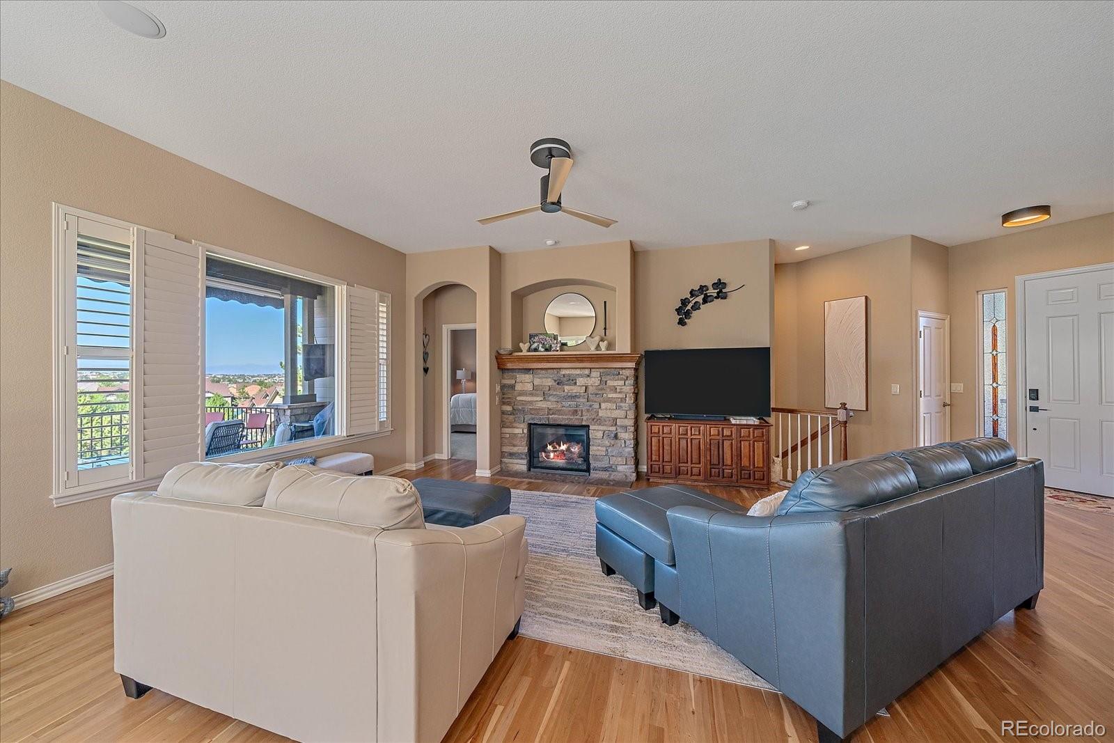 MLS Image #12 for 23940 e easter place,aurora, Colorado