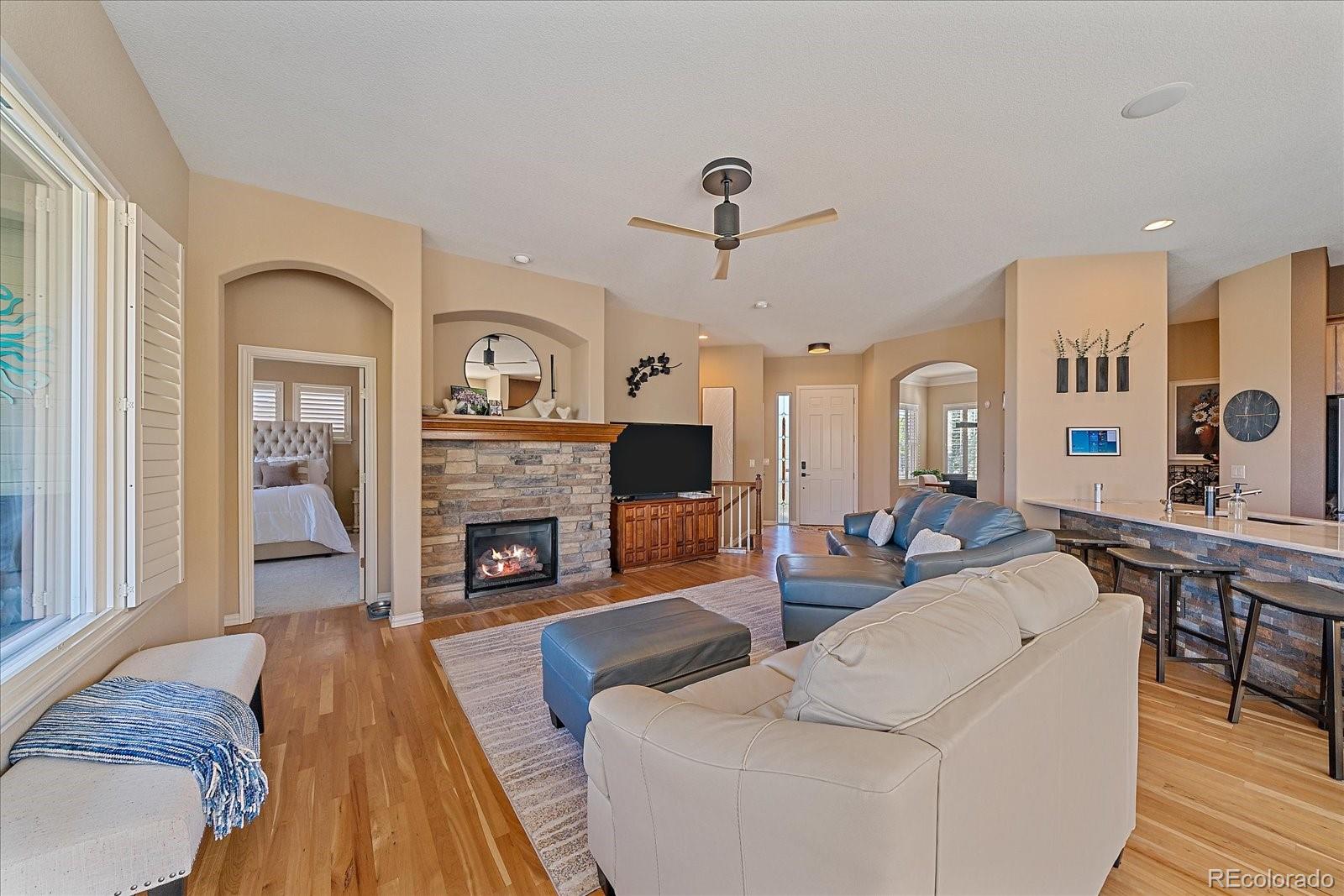 MLS Image #13 for 23940 e easter place,aurora, Colorado