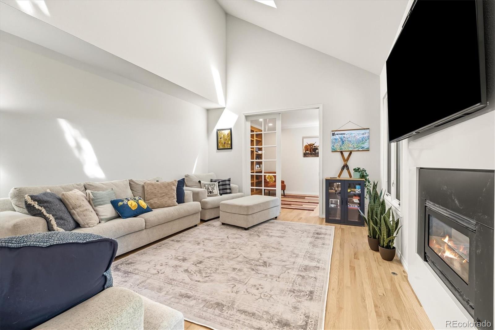 MLS Image #13 for 10268 e lake drive,englewood, Colorado