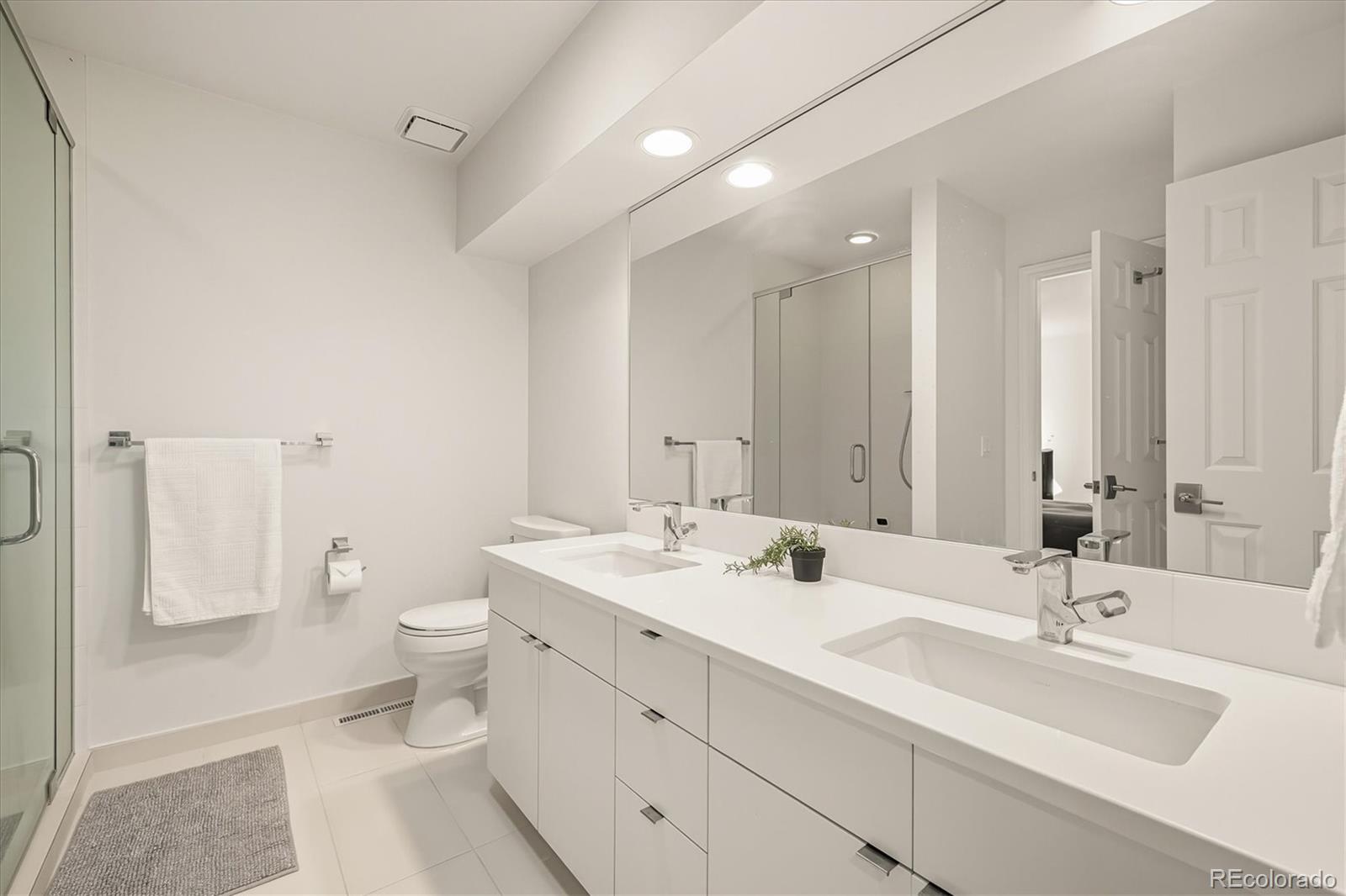 MLS Image #26 for 10268 e lake drive,englewood, Colorado