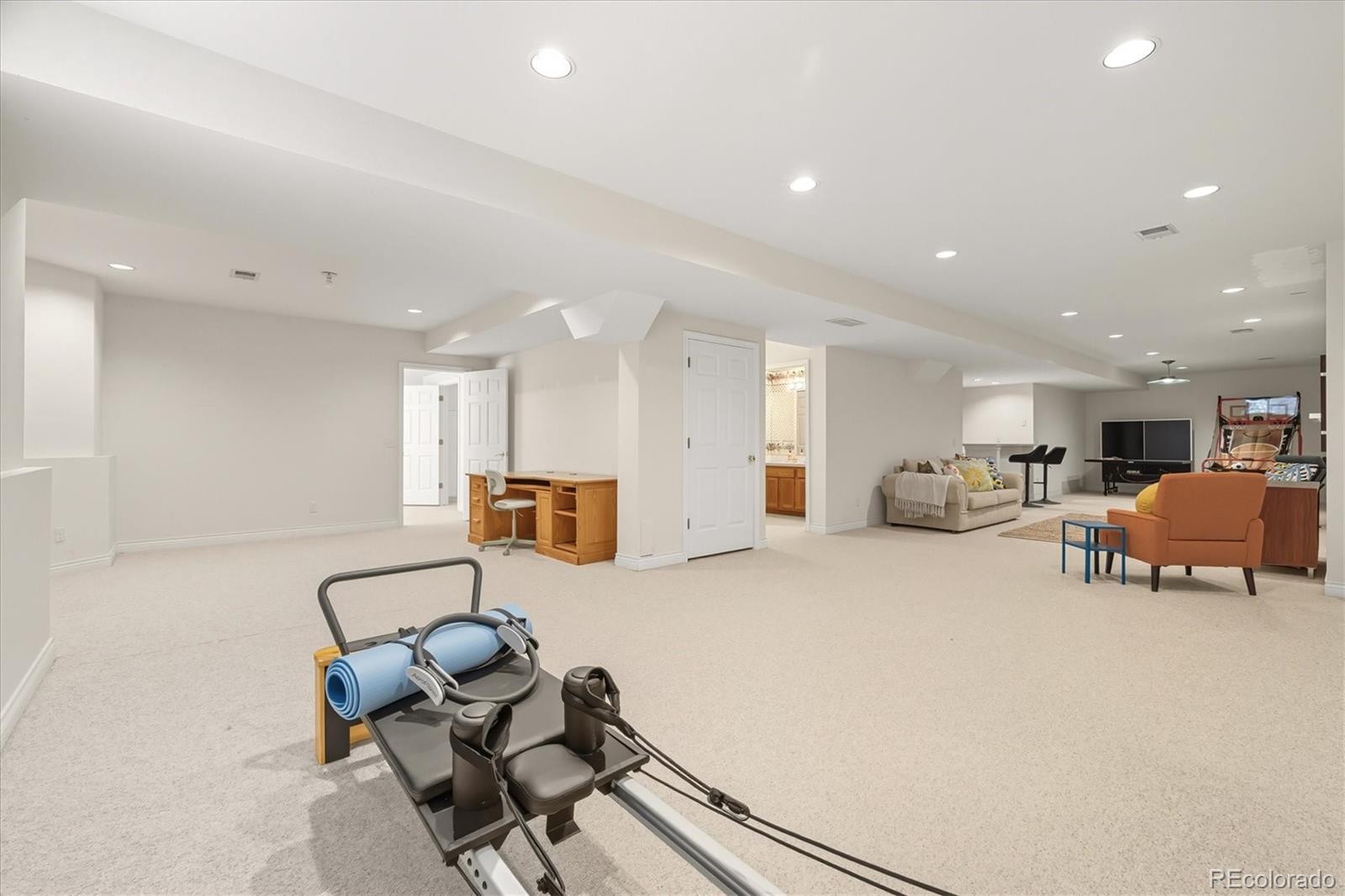 MLS Image #29 for 10268 e lake drive,englewood, Colorado