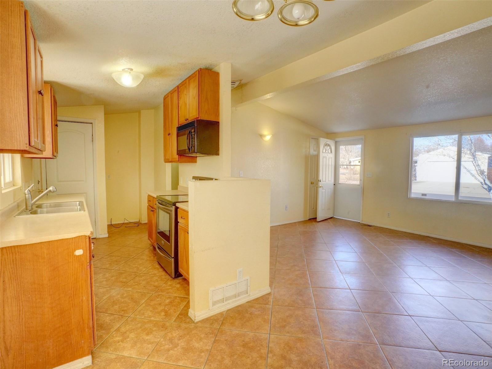 MLS Image #10 for 2420  cottonwood drive,denver, Colorado