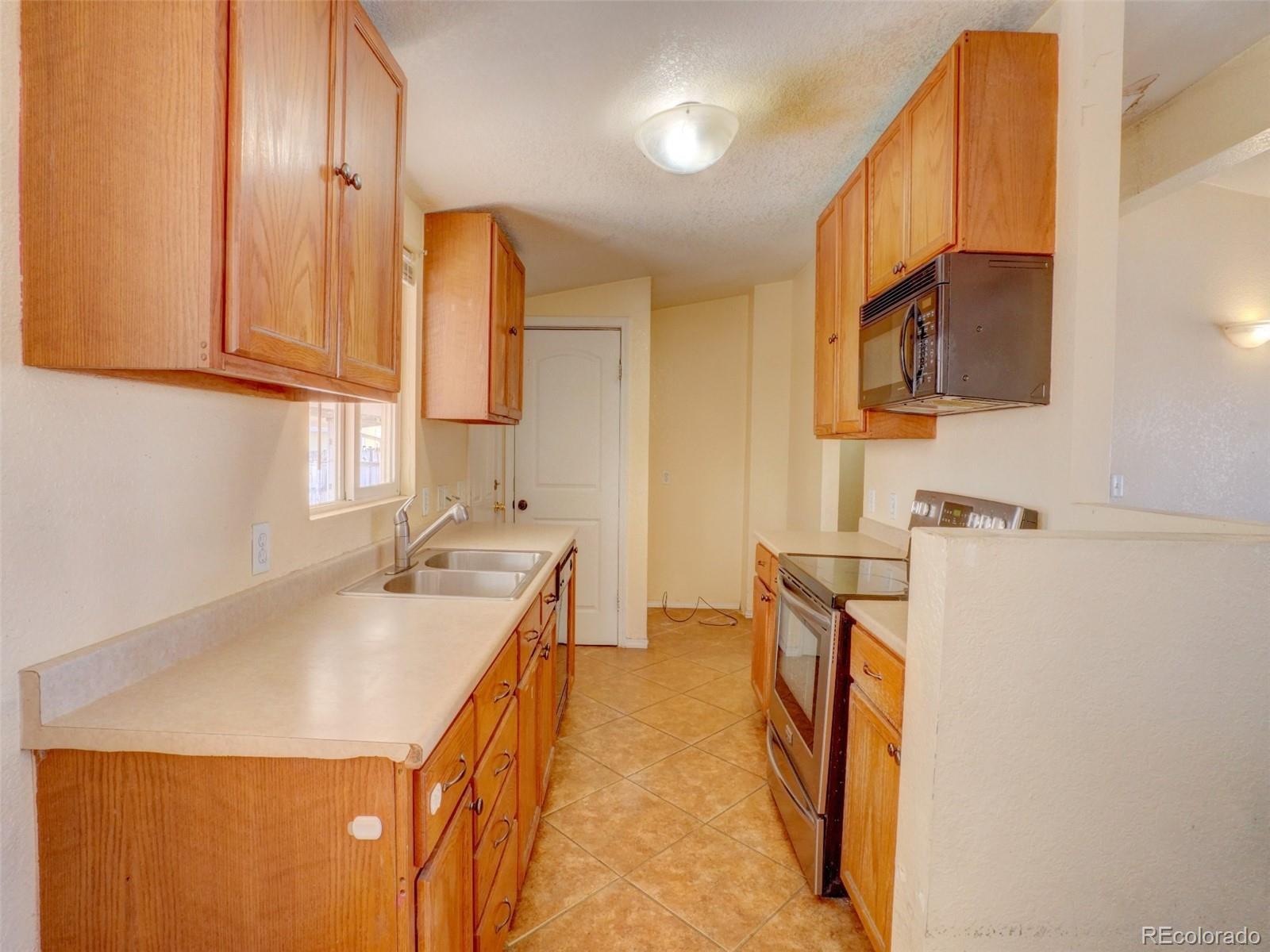MLS Image #3 for 2420  cottonwood drive,denver, Colorado